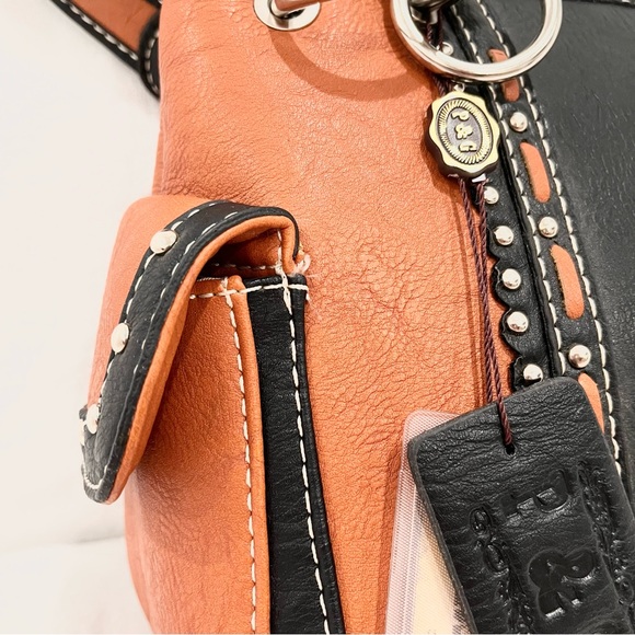 P&G Collection Faux Leather Western Horse Studs Handbag NWT SOLD AS IS - Picture 3 of 16